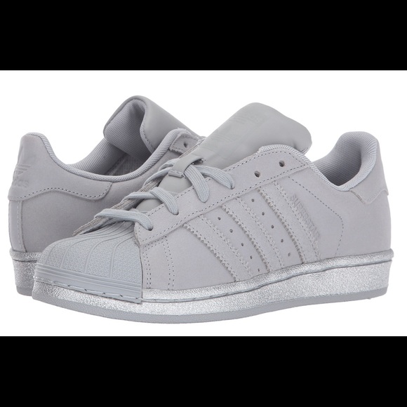 adidas with silver bottom